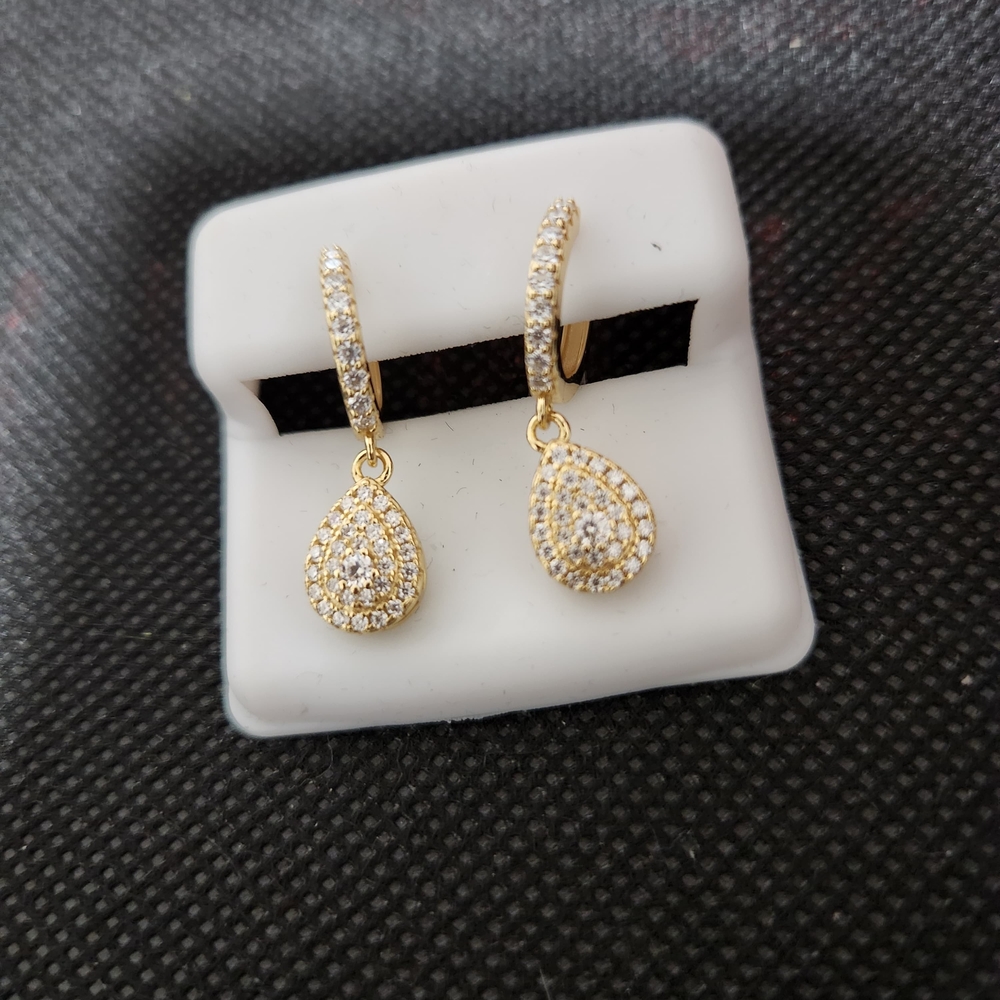 925 Gold Vermeil VVS Moissanite 0.9ct Dangly Earrings